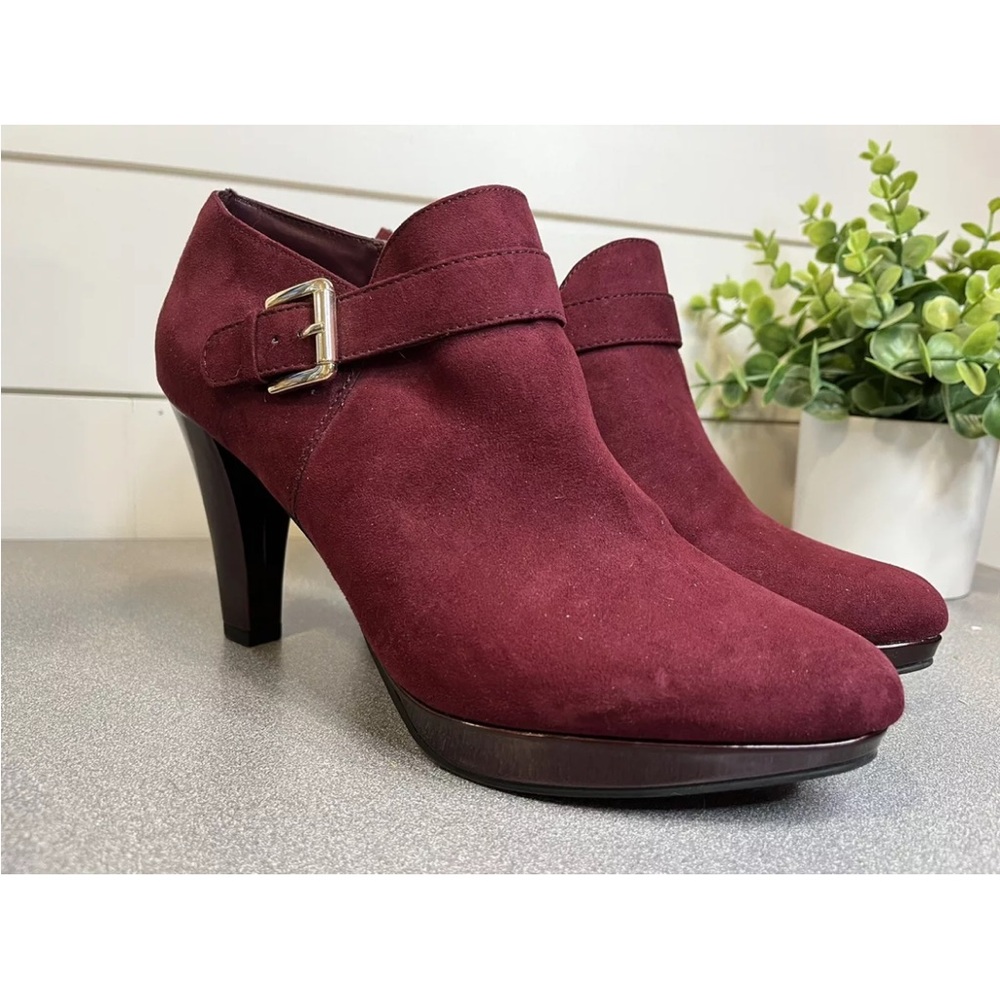 East 5th Faux Suede Maroon Ankle Bootie BUCKLE Zipper Patent High Heel Size 8.5